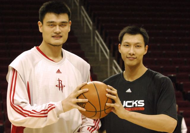 在球场上大 在球场上大